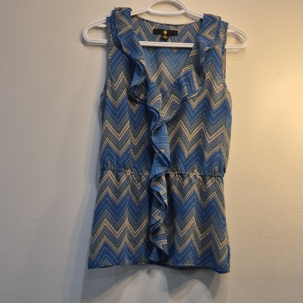 🌟 4 For $ 15 🌟 Ruffled Chevron Sleeveless Camisole in Blue